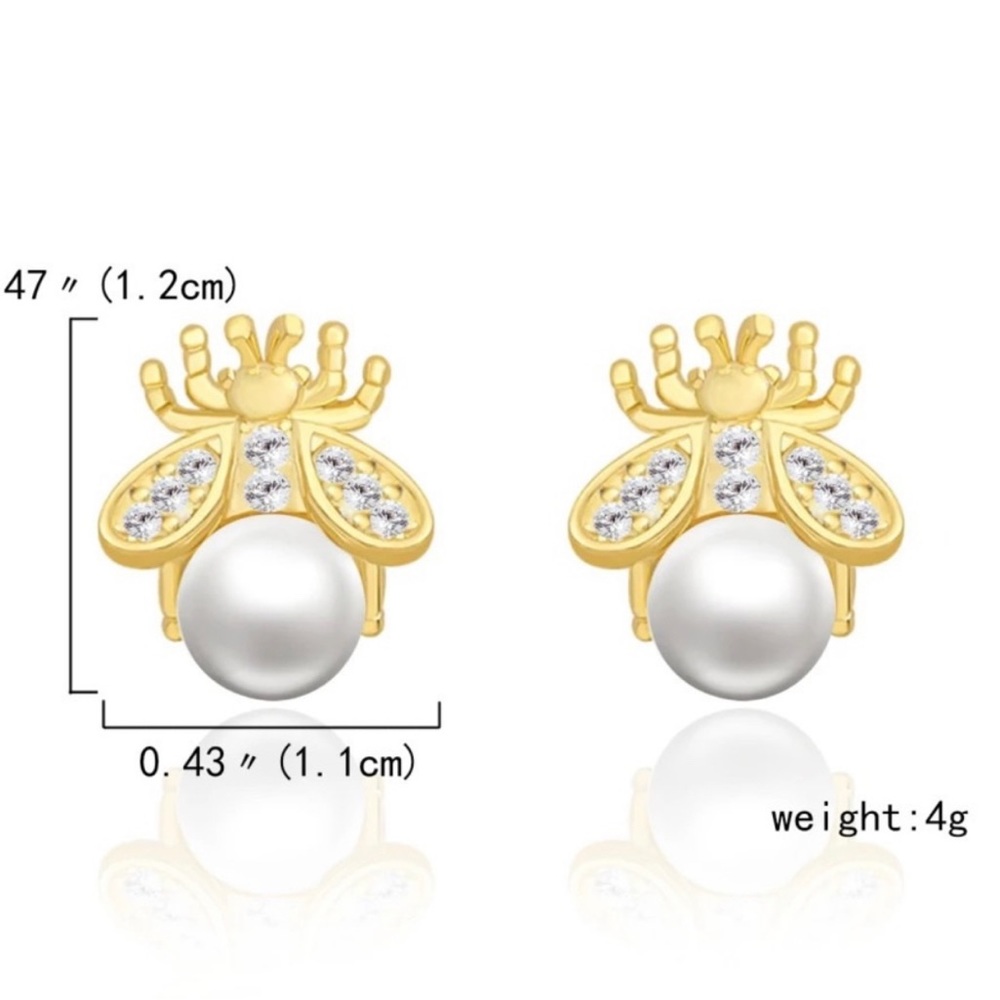 Bee earrings 🐝 - Picture 2 of 5